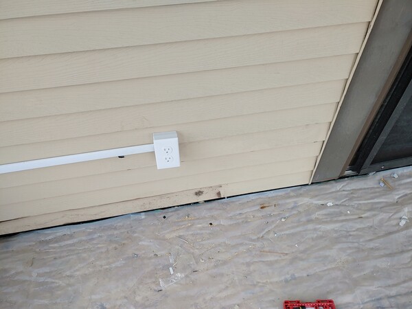 Outlet Installation in Columbus, OH (1)