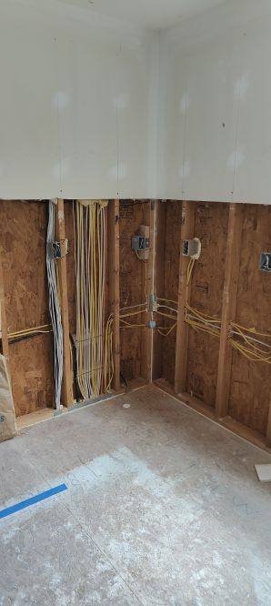 Electrician in Westerville, OH (3)